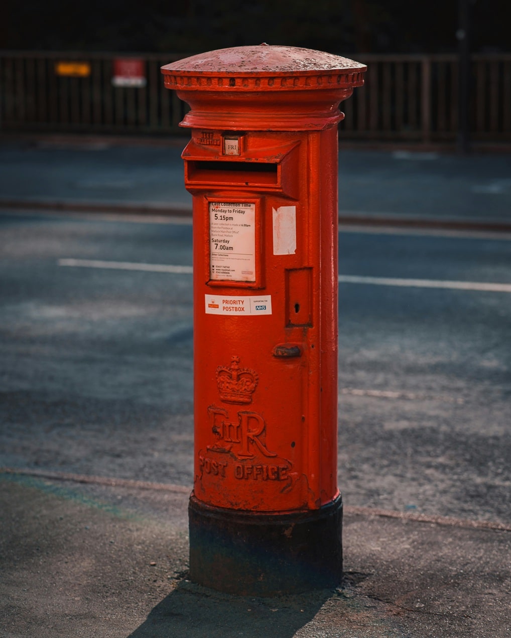 Alter britischer Postkasten